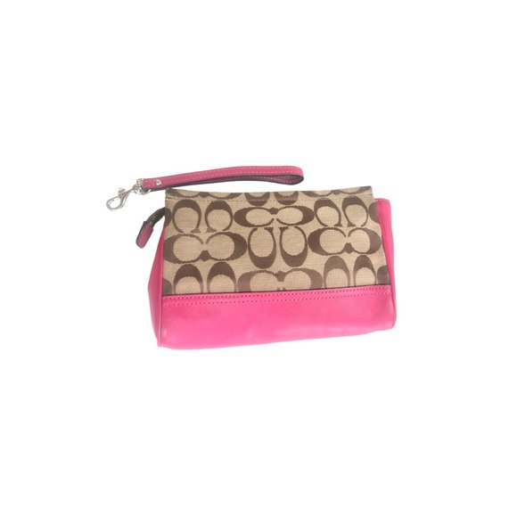 COACH Hot PINK LEATHER Signature LOGO CLUTCH WRISTLET - Picture 3 of 8